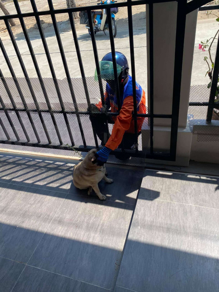 Finally, Kaijeaw's wish came true, and her beloved deliveryman returned.