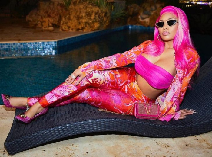 9. If it's not the Barbie queen, Nicki Minaj in all her pinkish glory