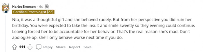 More people are on the original poster's side.