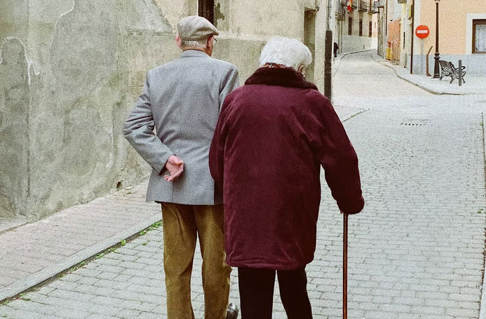 The cool aunt and uncle