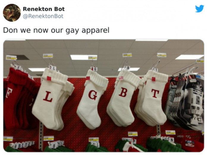 22. Together we sing, Fa la la la la la la la la!