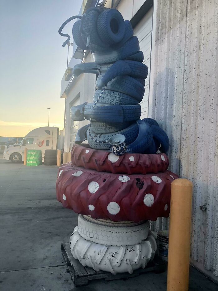 8. A truck stop tyre store has this welcome statue
