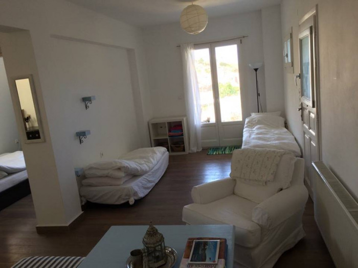 How cute is this freakin' house? So cute.