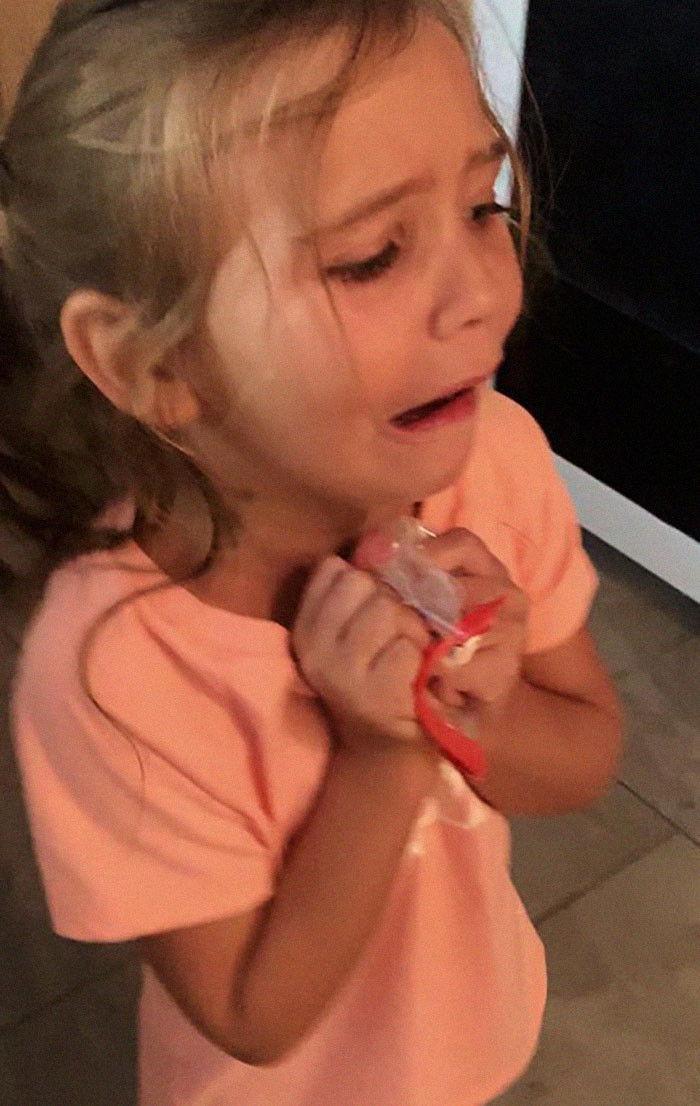 Presleigh couldn't believe how she went from an L.O.L. pencil box to a Ziploc bag in just a few minutes