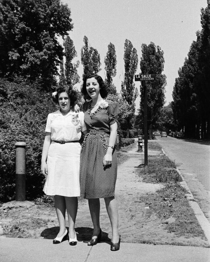 The photos depict a family vacation in Africa.