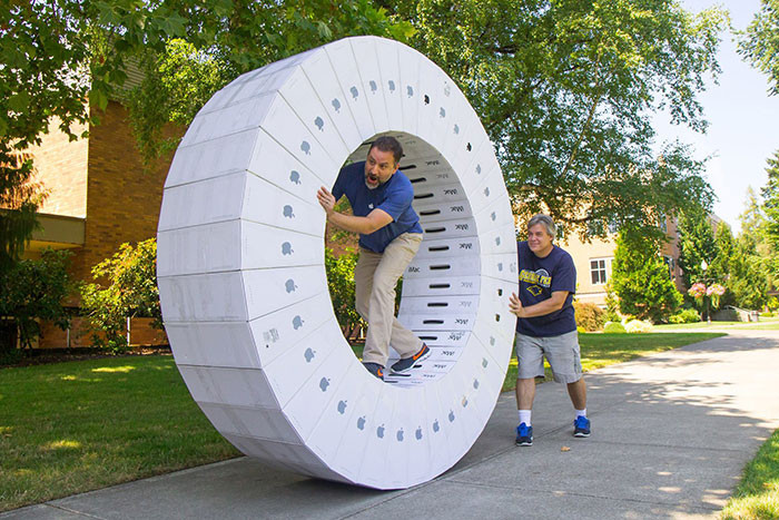 #6 My School Just Got A Ton Of New iMacs. This Is What They Did With The Boxes