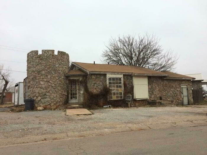 34. “Local Man In Altus, OK Arrested After Firing A Trebuchet At A Group Of Girl Scouts. His Wife Was Quoted As Saying ‘I Wish I Hadn’t Given In To Him Begging For That Damn Castle Turret When We Had The House Built; He’s Been Mentally Stuck In The Middle Ages Since 1981’”
