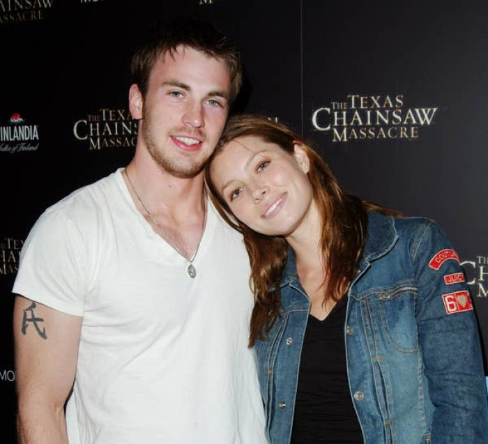 #25 Chris Evans and Jessica Biel