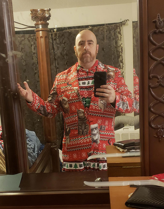 #20 My Wife Told Me To Get Dressed Up For Professional Christmas Photos. Think I Nailed It