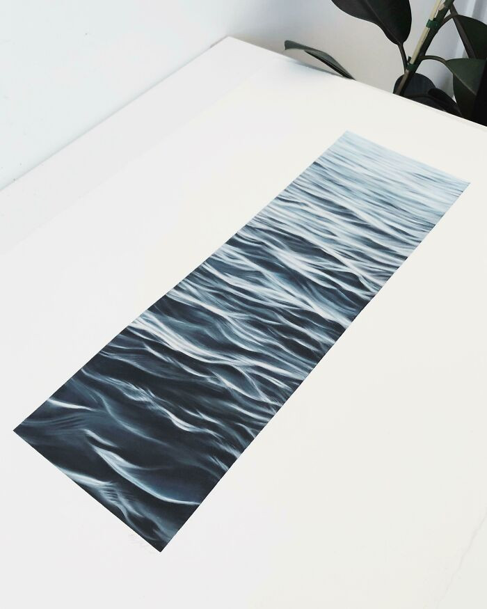 2. The sea—drawn only by pencil