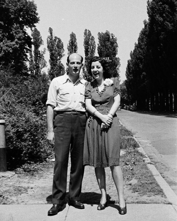 One of the men in the picture is wearing a U.S. Army uniform.