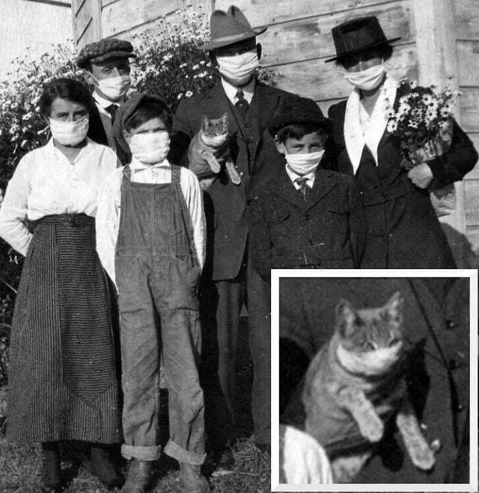 16. A 1918 Family Portrait During The Spanish Flu