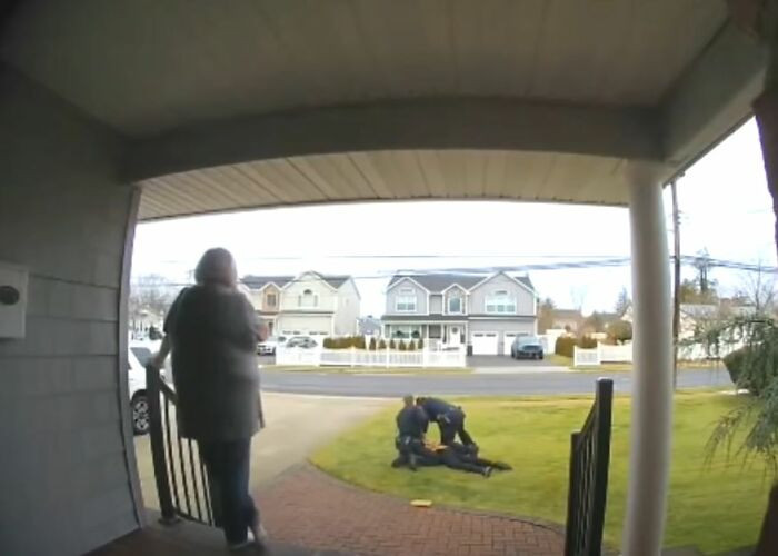 As soon as he started walking down the stairs, the police tackled him to the ground.