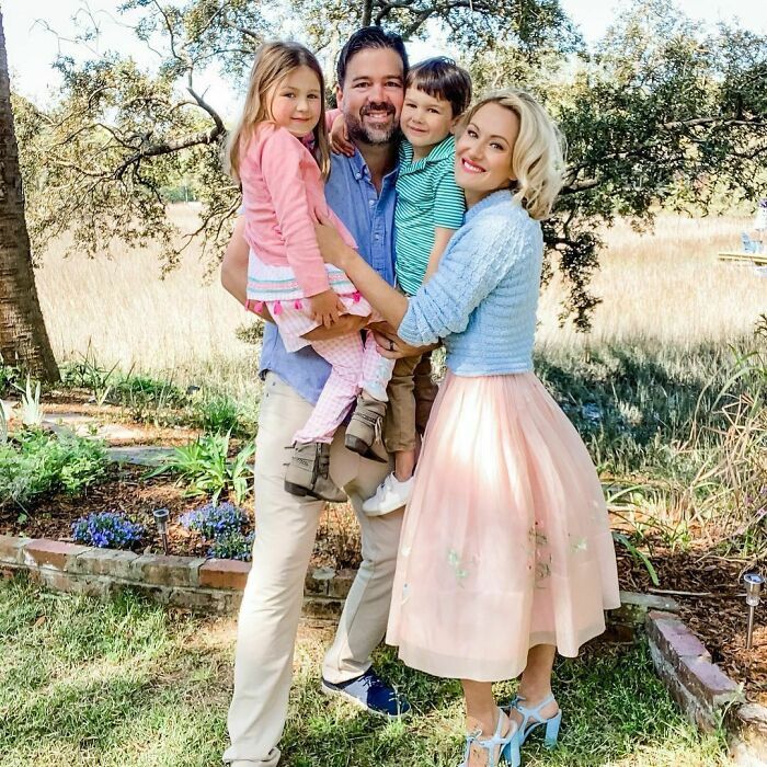 Lisa and her beautiful family.