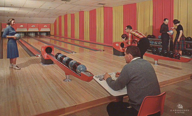 4. The bowling alley has become so creepy now