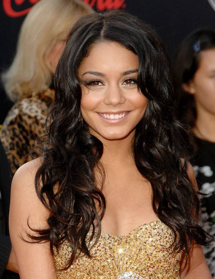 3. 18YO Vanessa Hudgens had to release an apology after her nude photos were leaked, and Disney Channel released a statement saying, 