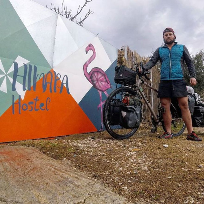 Scottish Man Cycles Across The Globe and Meets a Stray Kitty That ...