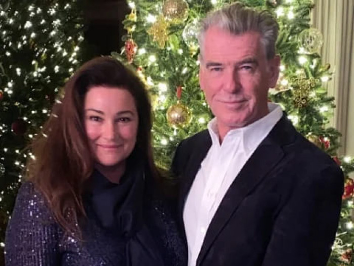 But the crappy people on the internet have high standards. They questioned why Brosnan is still with a woman who doesn't look young and isn't sexy anymore.