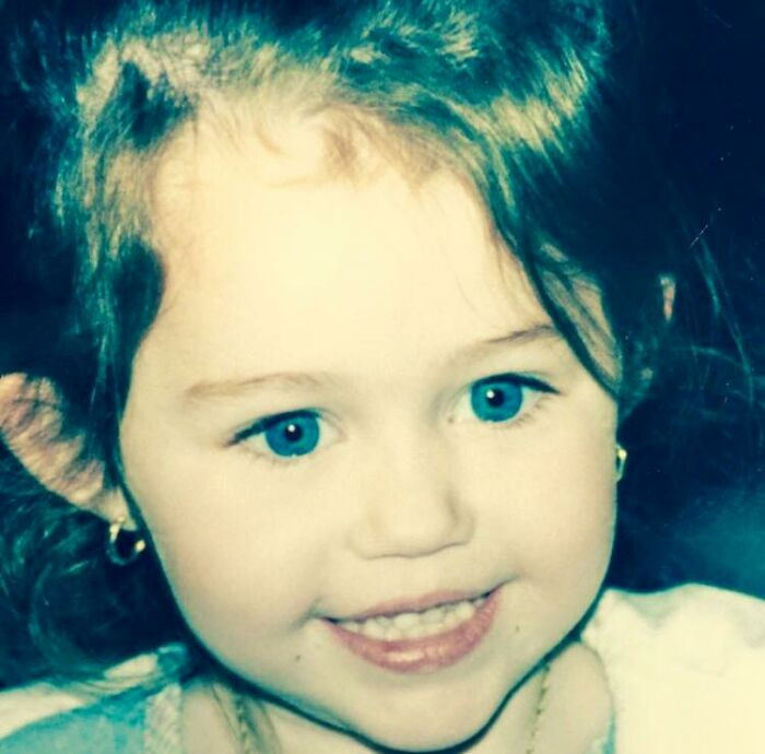 #19 Miley Cyrus’ captivating eyes.
