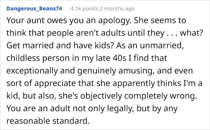 From the reactions online, many people seem to agree that the Redditor's aunt owes him an apology.