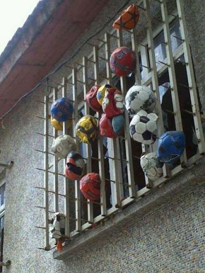 #30 How To Stop Your Neighbours From Hitting Their Balls Against Your Wall