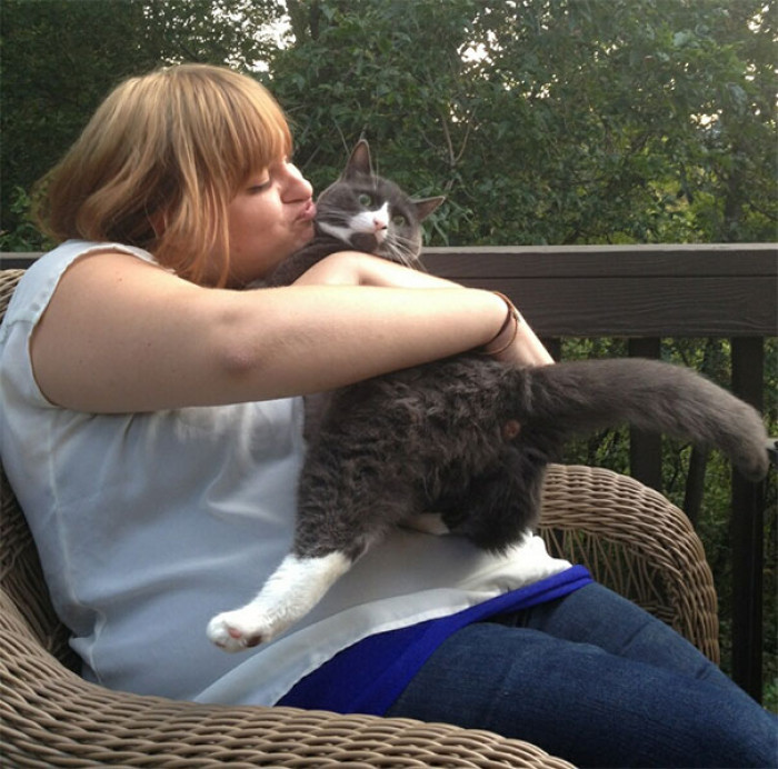 \#54 My Moms Cat Does Not Like Kisses