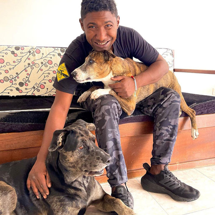 Someone even gifted Choco a brand new phone, which he used to start his Instagram page