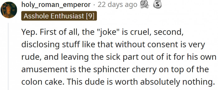 Users do not agree with the boyfriend's behavior.