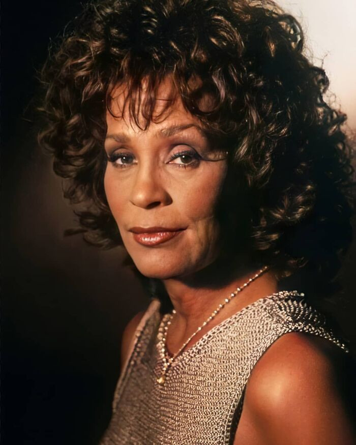 12. We'll never forget Whitney Houston's powerful vocals.