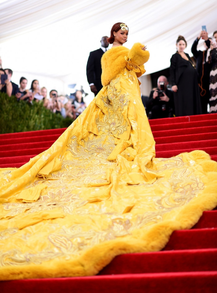 12 Met Gala Entrances That Earned The Right To Be Called The Most ...
