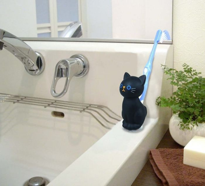 Black Cat Toothbrush Holder