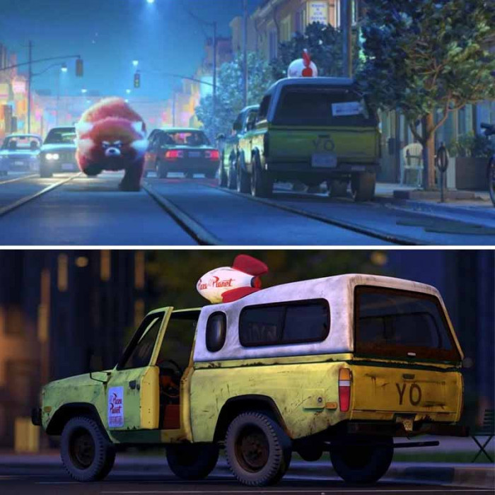 21. Mei runs by the famous Pizza Planet Truck, originally featured in Toy Story,  on her way to the 4*Town concert