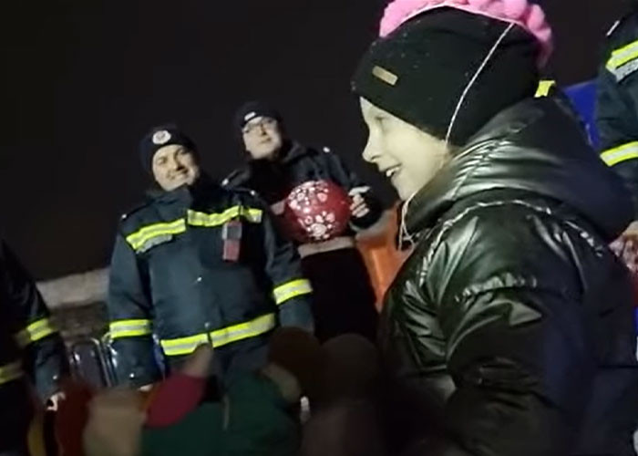 He overheard Arina's mother talking about her birthday and immediately posted it in the volunteers' social group.