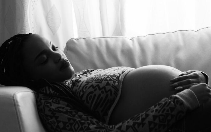 1. When I was pregnant, I couldn't sleep well because every position was uncomfortable.