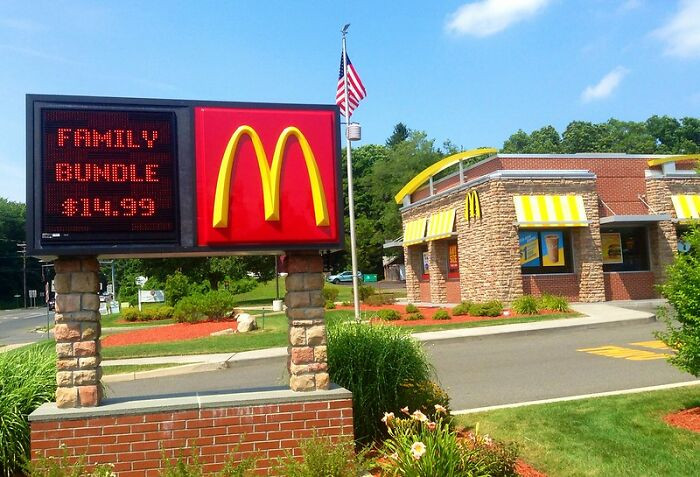 30. Not all people can afford fast food meals.