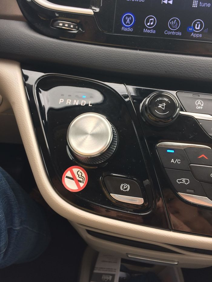 Gear shift? Or radio volume control?