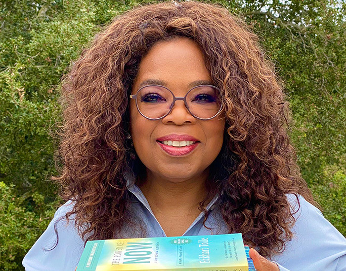13. Oprah Winfrey Helps Provide Scholarships For Students In Need