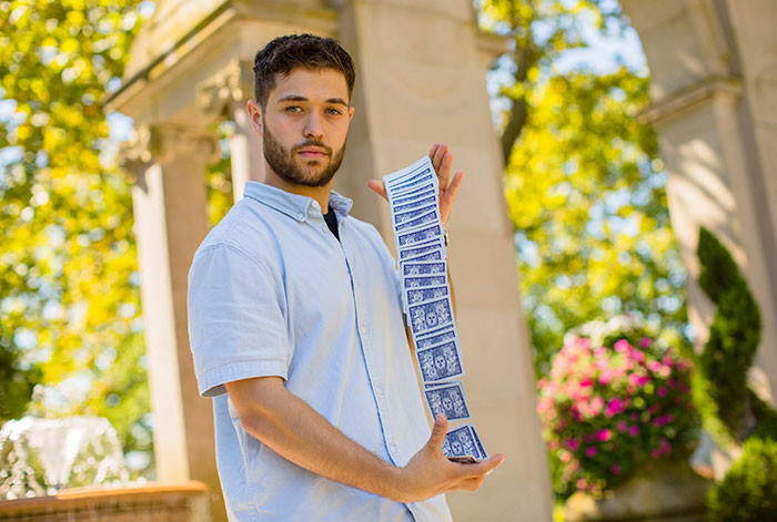 Stessel teamed up with TBS and director Rob Bliss to spread a little Christmas cheer to some shelter dogs in New York at the Town of Hempstead Animal Shelter.