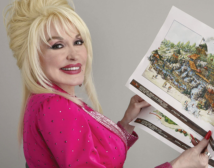 4. Dolly Parton Founded The Dollywood Foundation, An Organization That Promotes Literacy All Around The World