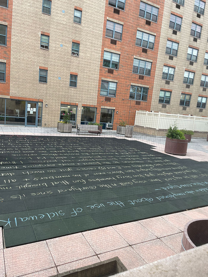 Here's the magnificent chalked-in letter. Such sharp lines!