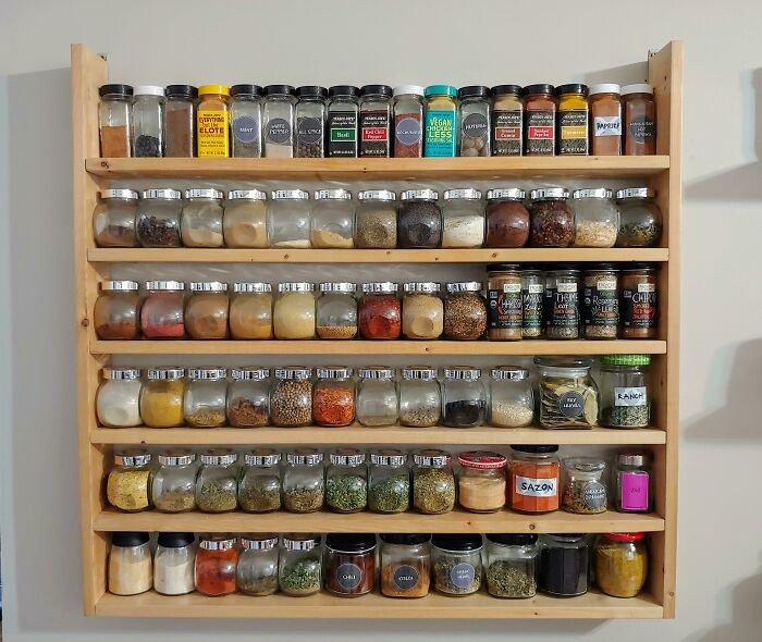 38. This spice shelf doesn't look like it was made from old bed slats.