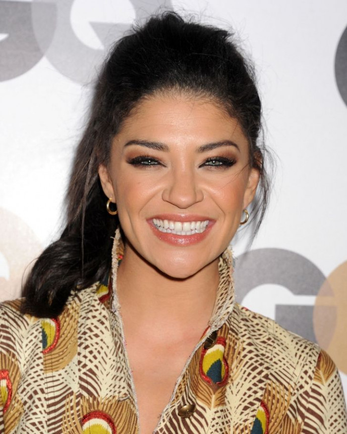 8. Jessica Szohr