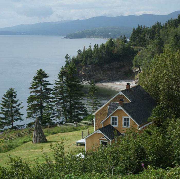 6. Cottage in the mountain.