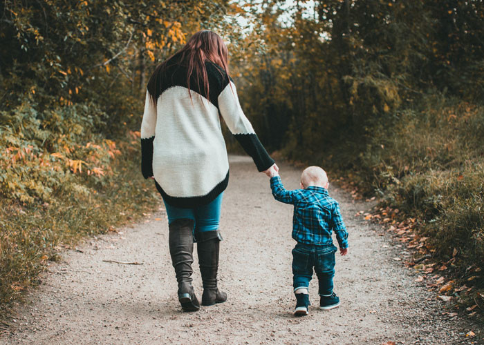 Dad Is Livid After Realizing His Ex Only Spends A Fraction Of His Child Support Money On Their Son