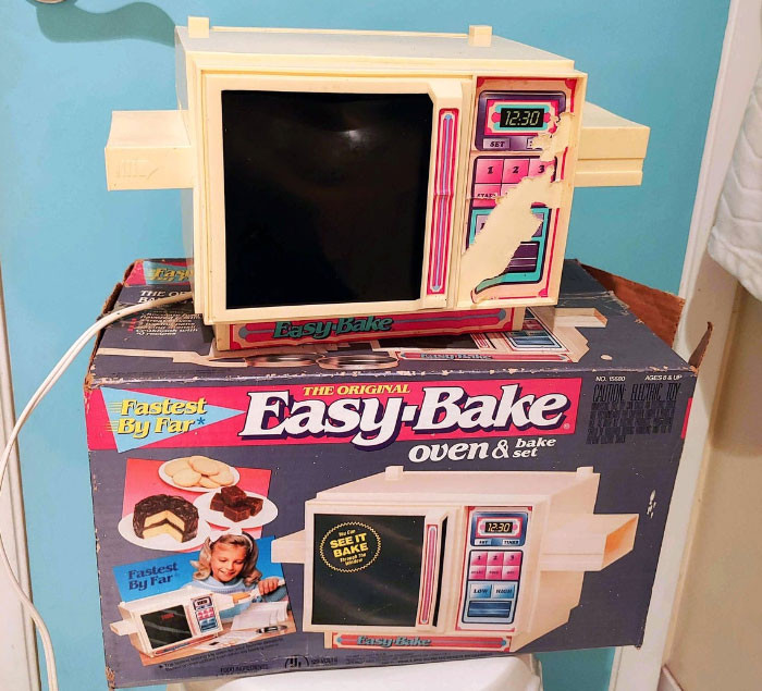 42. Easy Bake Oven For Young Chefs