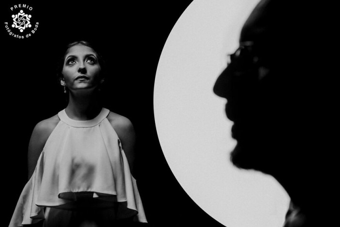 29. Artistic Bride And Groom Portrait By Leonel Longa