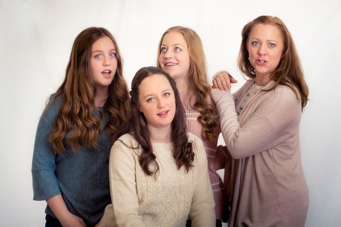 #11 I Needed My Wife And Daughters To Smile During A Photo Shoot, So I Told A Dad Joke