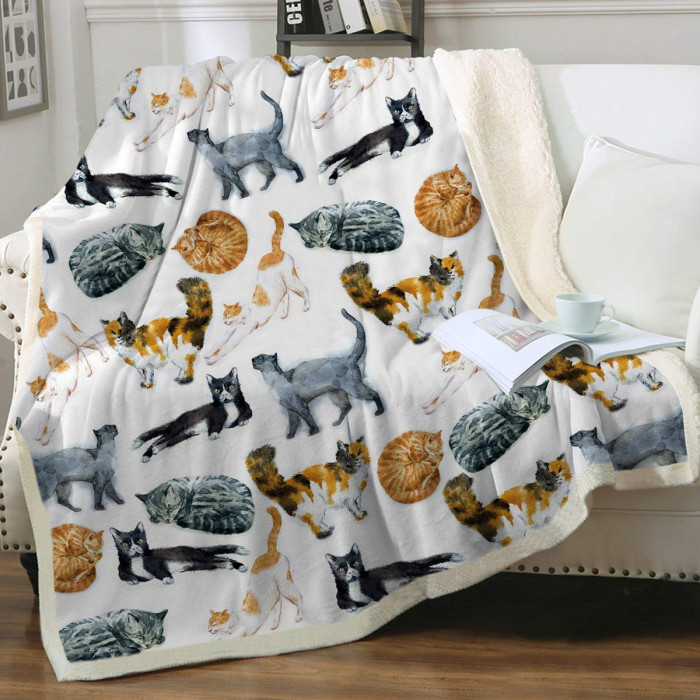 Cat-Print Fleece Throw