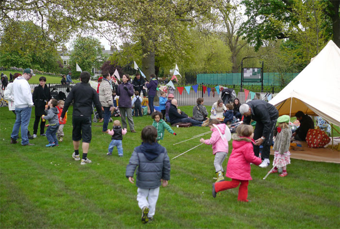 A future mom needed to hear the positive aspects of having children after all the negativity she encountered online.