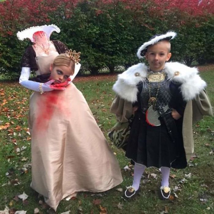 #4 My Friend's Kids Halloween Costumes, Henry The VIII And Ann Boleyn